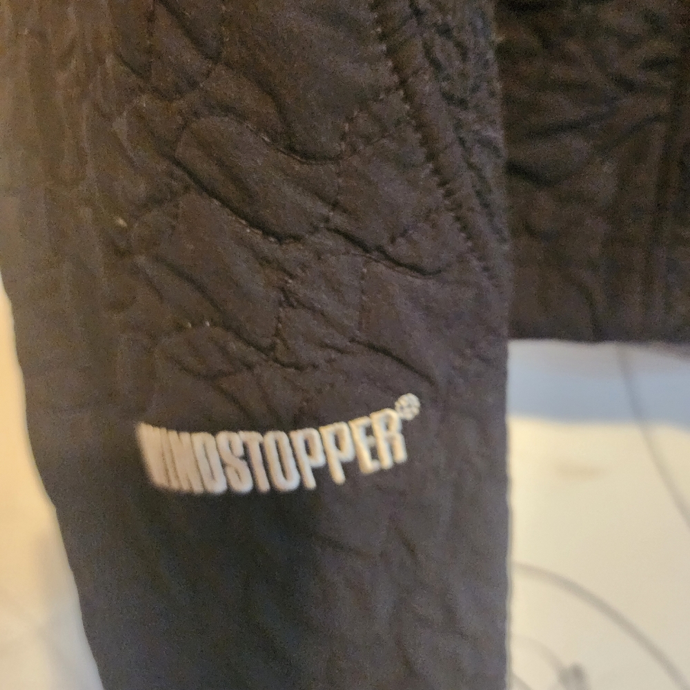North face - Picture 3 of 5